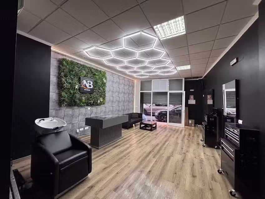 Noah Barber Studio