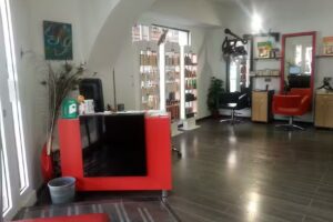 Nova Generació Tallant Cabell