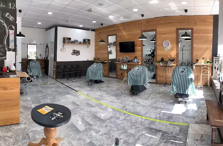 Oscar Vargas Barber