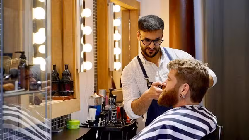 Oussman Barber Shop | barber&iacute;a barcelona | La mejor barber&iacute;a de Barcelona