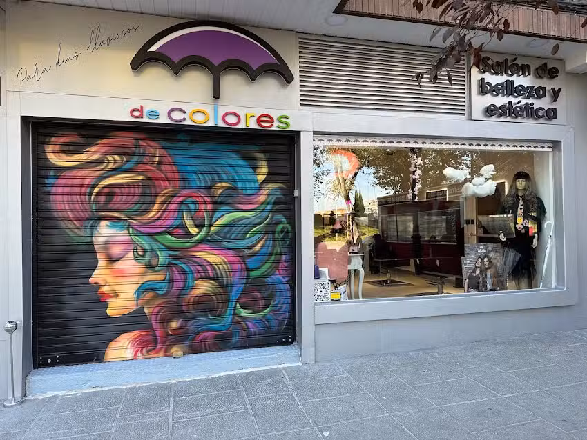 Para d&iacute;as lluviosos, paraguas de colores Peluquer&iacute;a y Est&eacute;tica