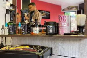 Peluqueria 44 De Caballeros