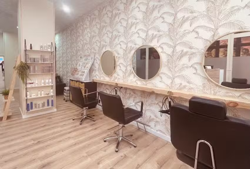 Peluqueria Akena Estilistas. Santiago de Compostela