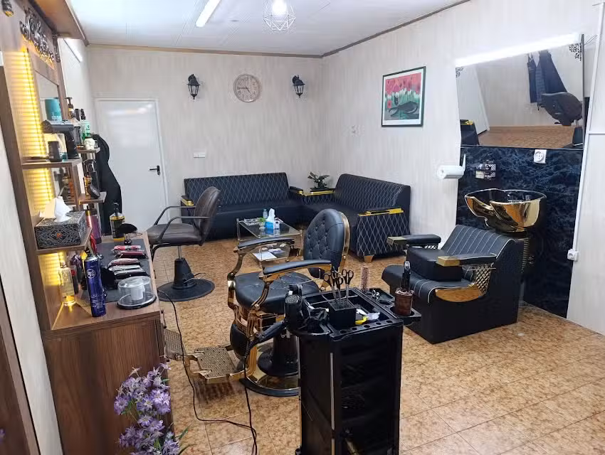 PELUQUER&Iacute;A ALI