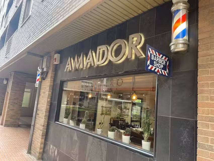 Peluquer&iacute;a Amador