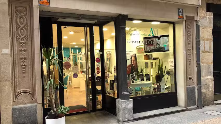 Peluquer&iacute;a &Aacute;NGELES MORALES M&Eacute;TODO AM Casco viejo Bilbao