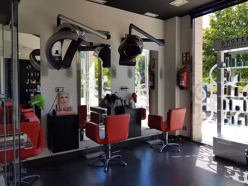 Peluquer&iacute;a Aurkene