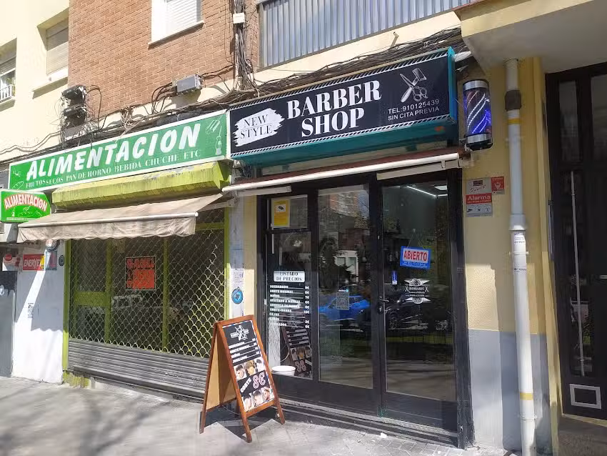 Peluquer&iacute;a (Barber Shop Newstyle)