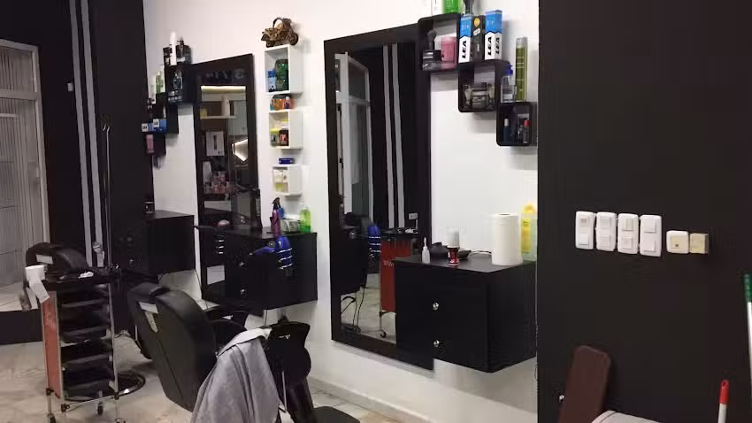 Peluquer&iacute;a Barberia Aboura