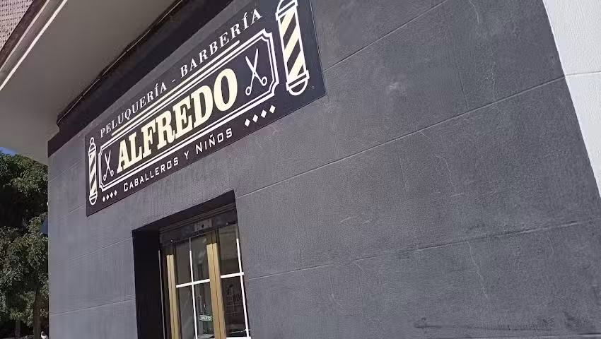 PELUQUERIA BARBERIA ALFREDO CORT&Eacute;S PARA CABALLEROS Y NI&Ntilde;OS
