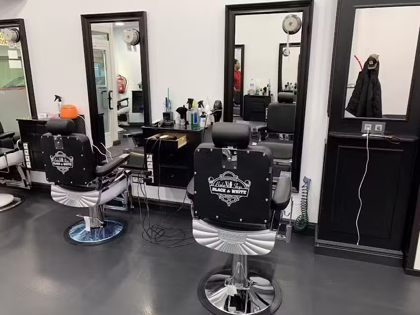 Peluquería • Barbería | Black&White