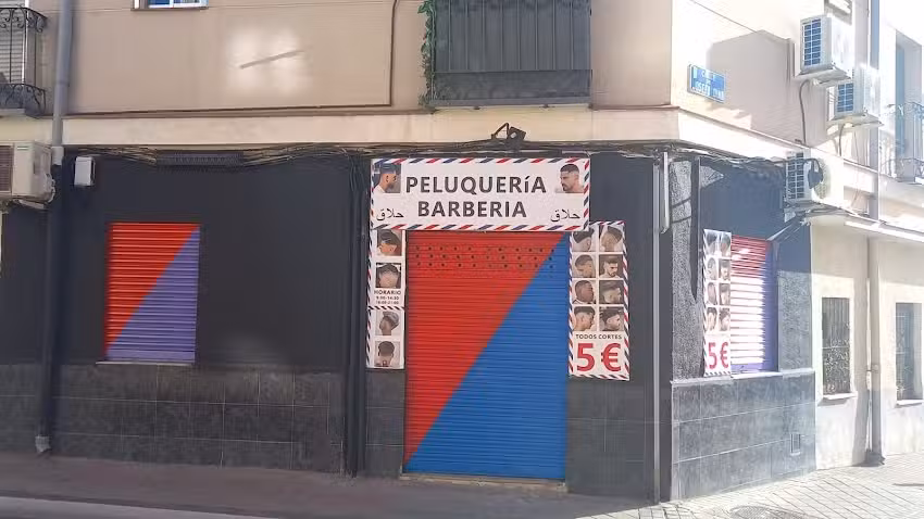 Peluquer&iacute;a barberia calle pico maliciosa 4