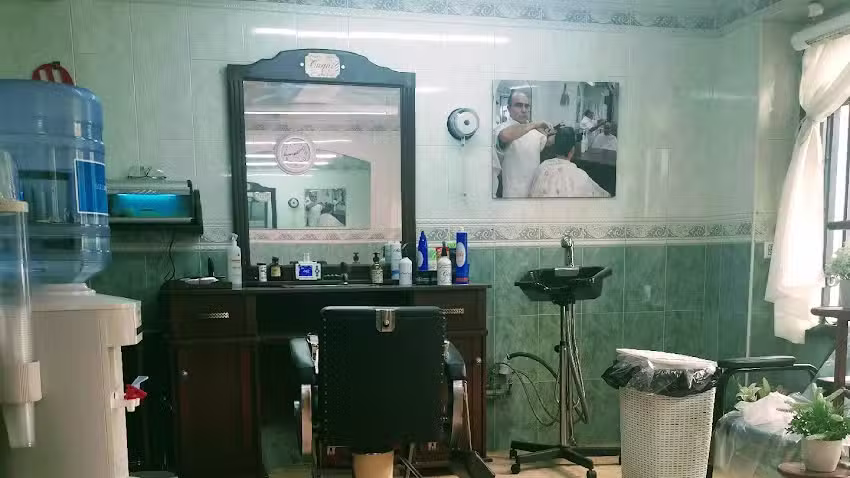 Peluqueria-Barberia Cuqui