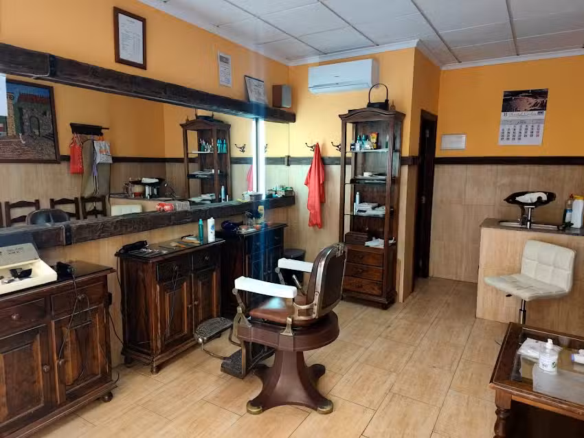 Peluquer&iacute;a.barber&iacute;a de caballeros Manuel L&oacute;pez&hellip; 30 a&ntilde;os a su servicio