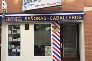 Peluquería-Barbería Hermanos Reyes