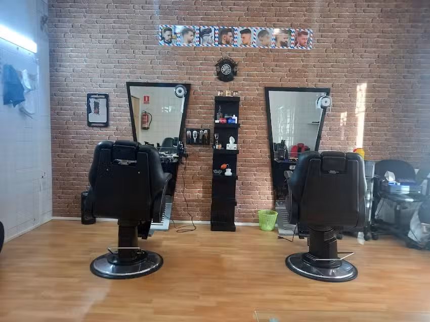 Peluquer&iacute;a barberia khalid