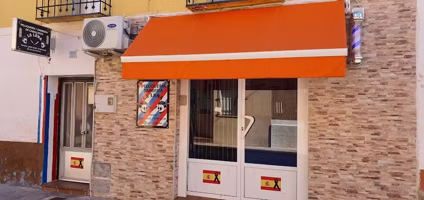 PELUQUER&Iacute;A BARBER&Iacute;A LA LUNA.