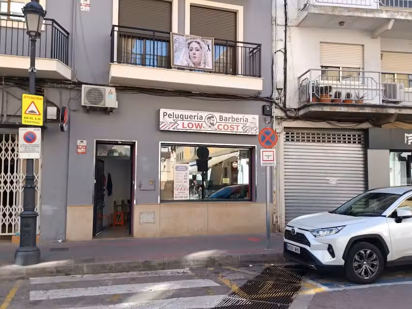 Peluquería barbería low cost