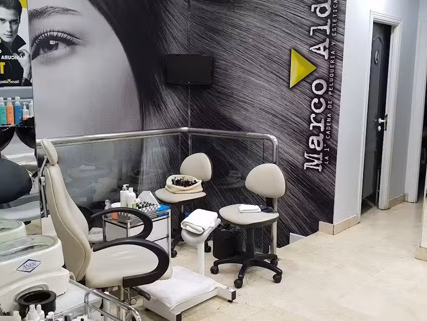Peluquer&iacute;a barber&iacute;a Marco Aldany