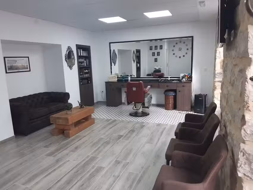 Peluquer&iacute;a Caballero Puerta de Toledo