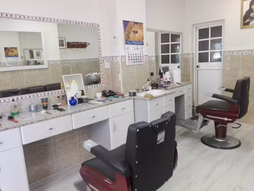 Peluquer&iacute;a Caballeros Jos&eacute; Luis &ndash; Barber&iacute;a M&aacute;laga Centro (Desde 1958)