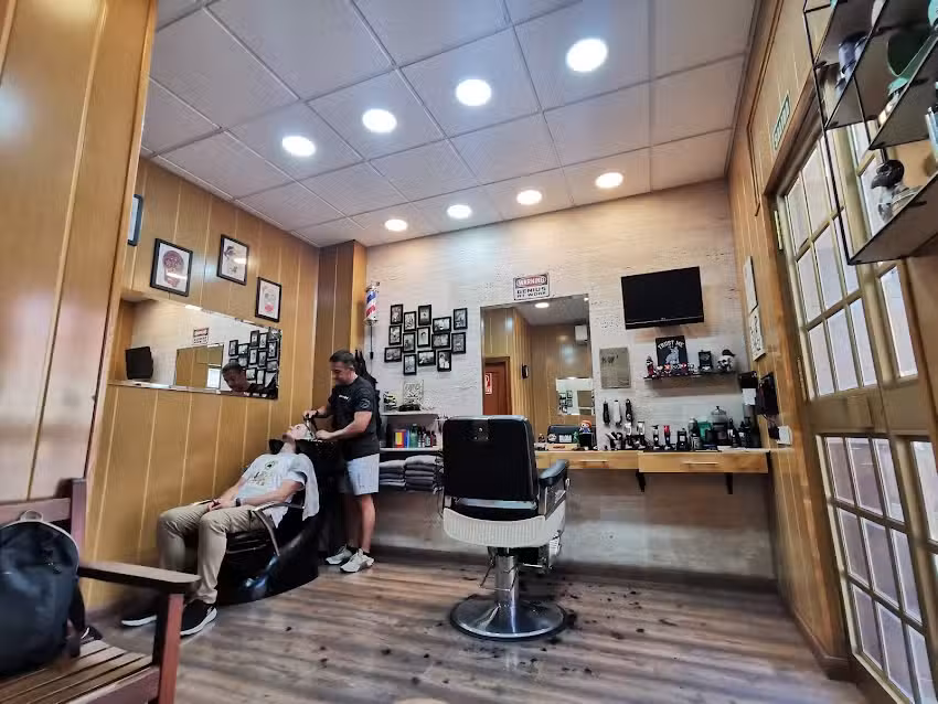 Peluquer&iacute;a caballeros NENE