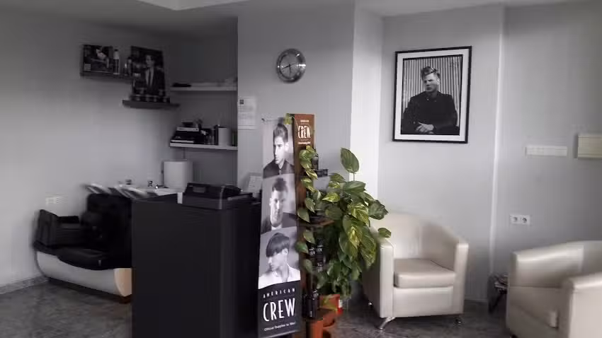 PELUQUERIA CABALLEROS YACINE