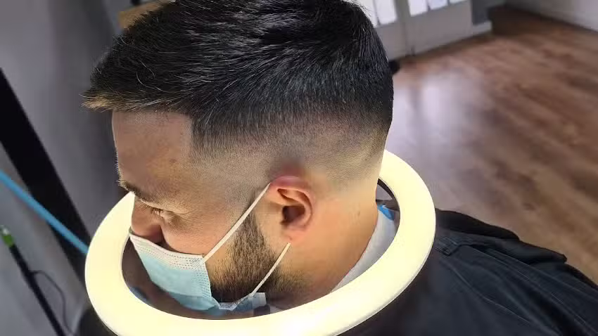 Peluqueria calibre 50 hombres ,mujer y u&ntilde;as