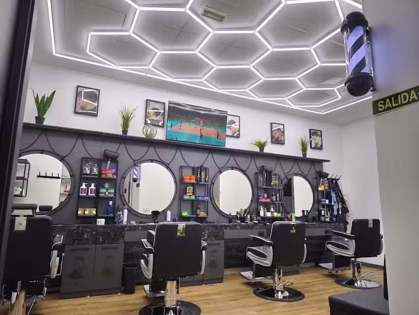 Peluquer&iacute;a De Caballeros &ndash; Barber&iacute;a Ismael ( Sin Cita)