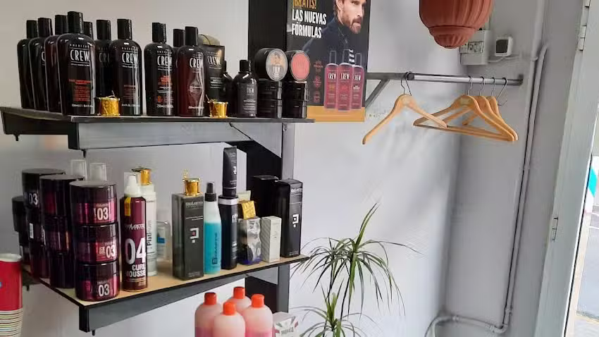 Peluquer&iacute;a de caballeros- Figueras Alarc&oacute;n