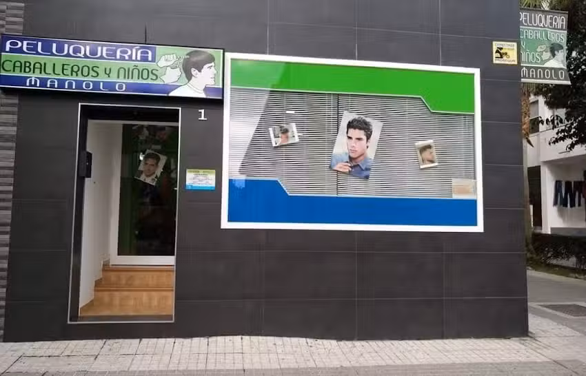 &laquo;Peluquer&iacute;a de caballeros&raquo; (&laquo;Manolo&raquo;)