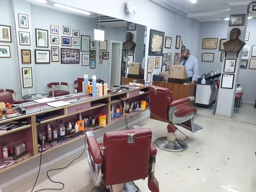 Peluquer&iacute;a de Caballeros Melado (desde 1927)