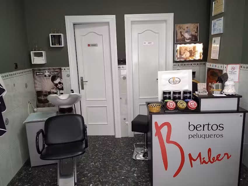 Peluquer&iacute;a de caballeros Miber &ndash; Bertos Peluqueros Las Gabias