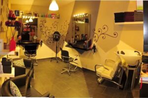 PELUQUERIA DEL ARCO
