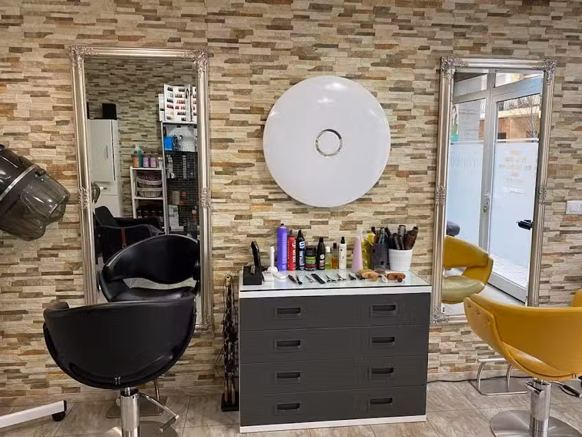 Peluqueria Divinity