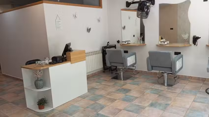 Peluquer&iacute;a ESENCIA