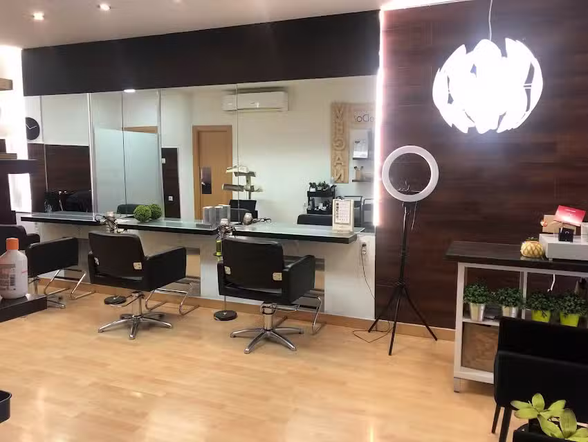 Peluquer&iacute;a Est&eacute;tica Abril