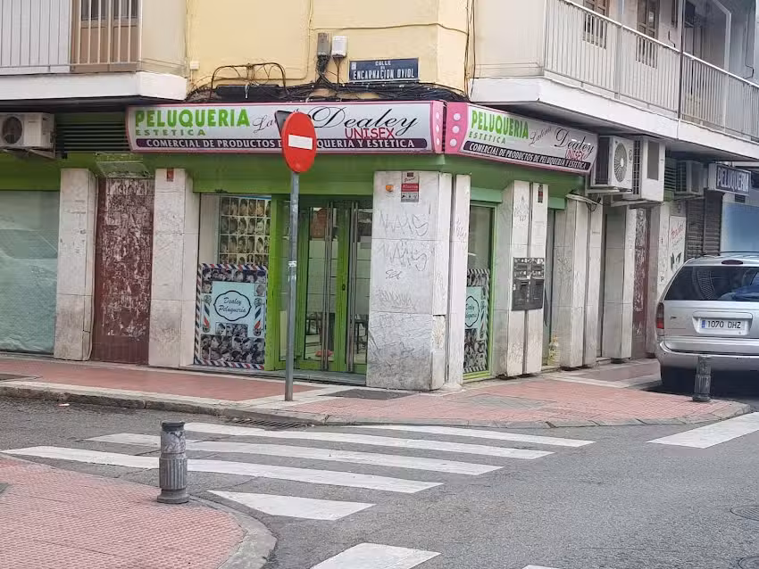 Peluqueria Estetica Latina Dealey
