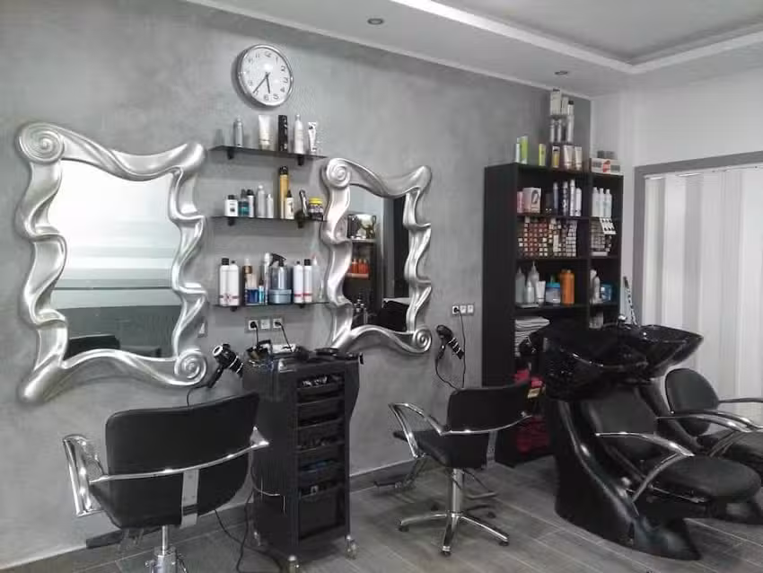 Peluquer&iacute;a Est&eacute;tica Laura