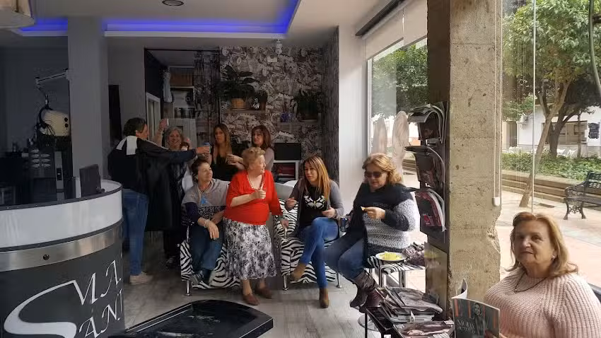 Peluquer&iacute;a Estilista Manoli Sanjuan