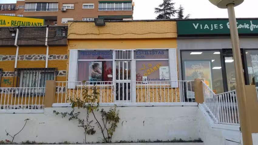 Peluquer&iacute;a Formas, Angel Mendoza
