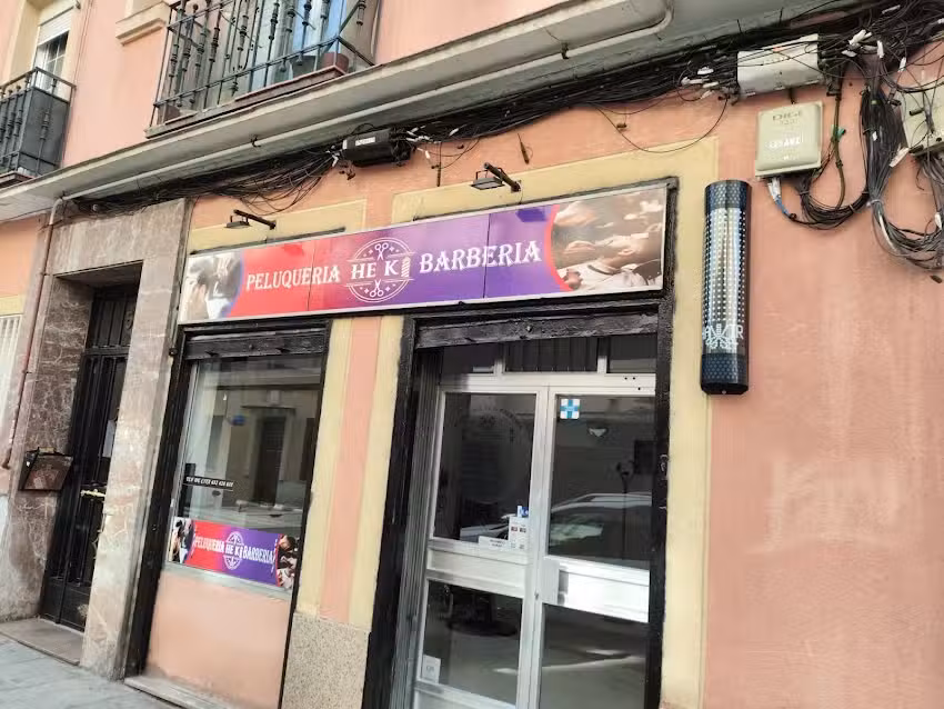 Peluquer&iacute;a HE/K Barberia