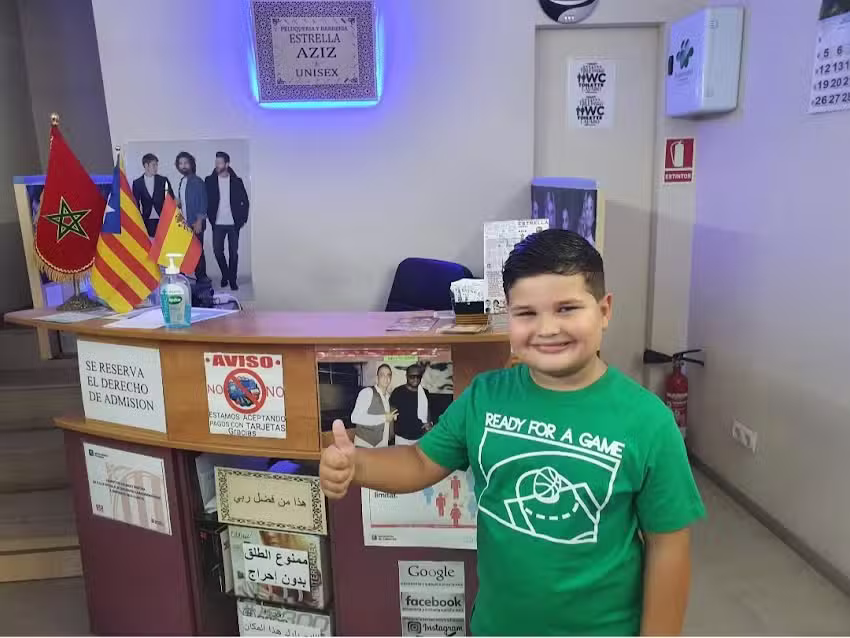 PELUQUERIA I BARBERIA ESTRELLA UNISEX AZIZ