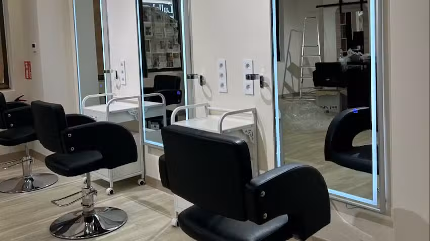 Peluquer&iacute;a Ikonic Estilistas