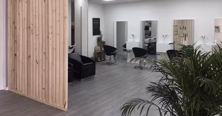 PELUQUERIA JAVIER ORTIZ ESTILISTAS