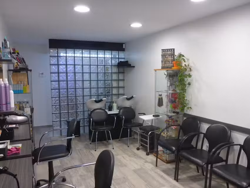 PELUQUERIA &laquo;LA PELU DE MAITE&raquo;