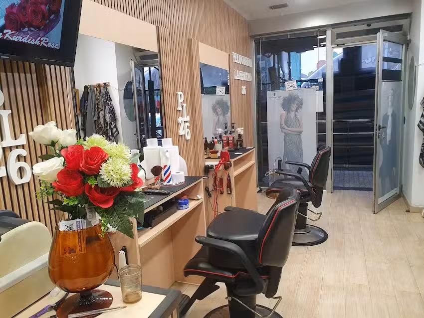 PELUQUERIA LARRATXO YOUNES