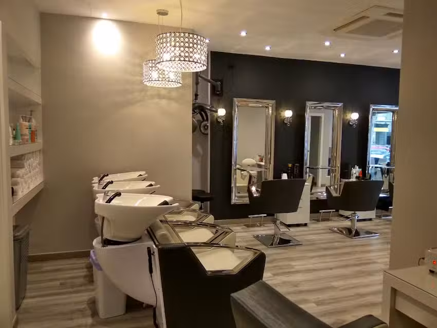 Peluquer&iacute;a LUPE ESPINOZA ESTILISTA