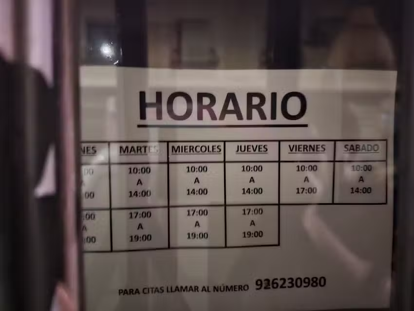 Peluqueria Magenta
