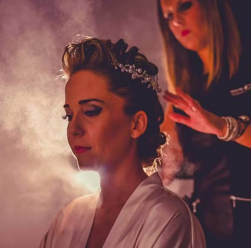 Peluqueria & Maquillaje MARIA TINEDO